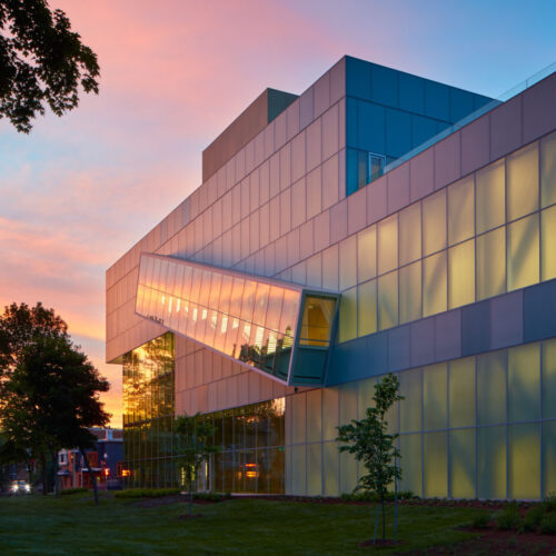 Pierre lassonde pavilion / oma