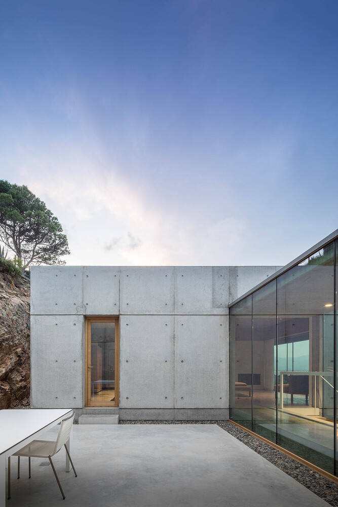 House In Port De La Selva / Marià Castelló Martínez + José Antonio Molina 30 House in port de la selva / marià castelló martínez + josé antonio molina