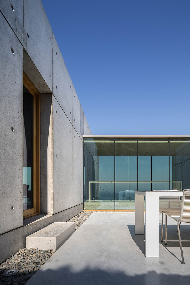 House In Port De La Selva / Marià Castelló Martínez + José Antonio Molina 3 House in port de la selva / marià castelló martínez + josé antonio molina