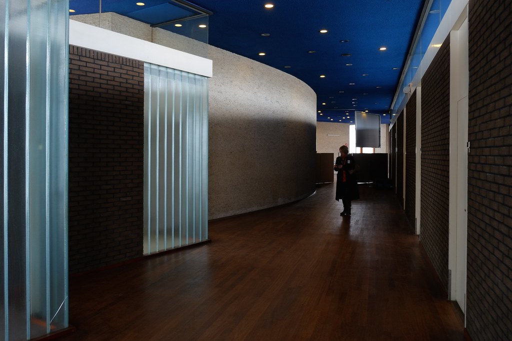 Johnson Wax Office Building And Factory / Huig Maaskant | Classics On Architecture Lab 7 16165628034 e4bc6795a9 b