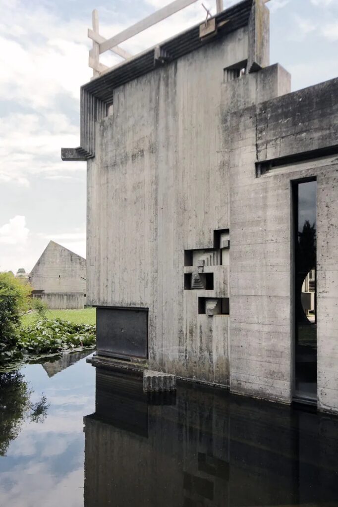 Brion Tomb / Carlo Scarpa | Classics On Architecture Lab 75 Brion tomb: carlo scarpa's architectural narrative