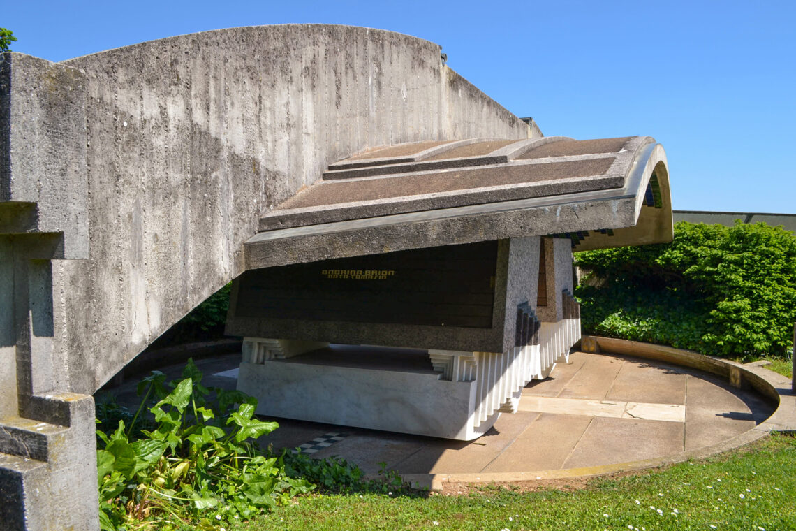 Brion Tomb / Carlo Scarpa | Classics On Architecture Lab 25 Brion tomb: carlo scarpa's architectural narrative
