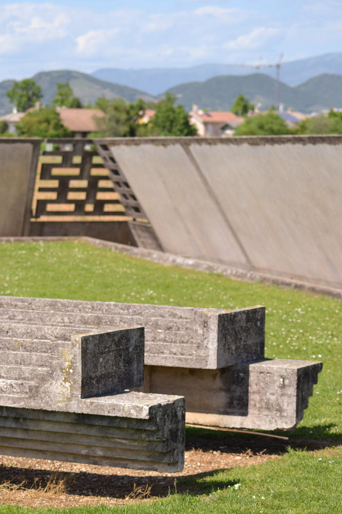 Brion Tomb / Carlo Scarpa | Classics On Architecture Lab 1 Brion tomb: carlo scarpa's architectural narrative