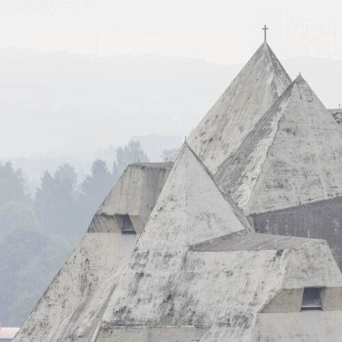 Neviges Mariendom / Gottfried Böhm | Classics On Architecture Lab 16 Neviges mariendom / gottfried böhm | classics on architecture lab