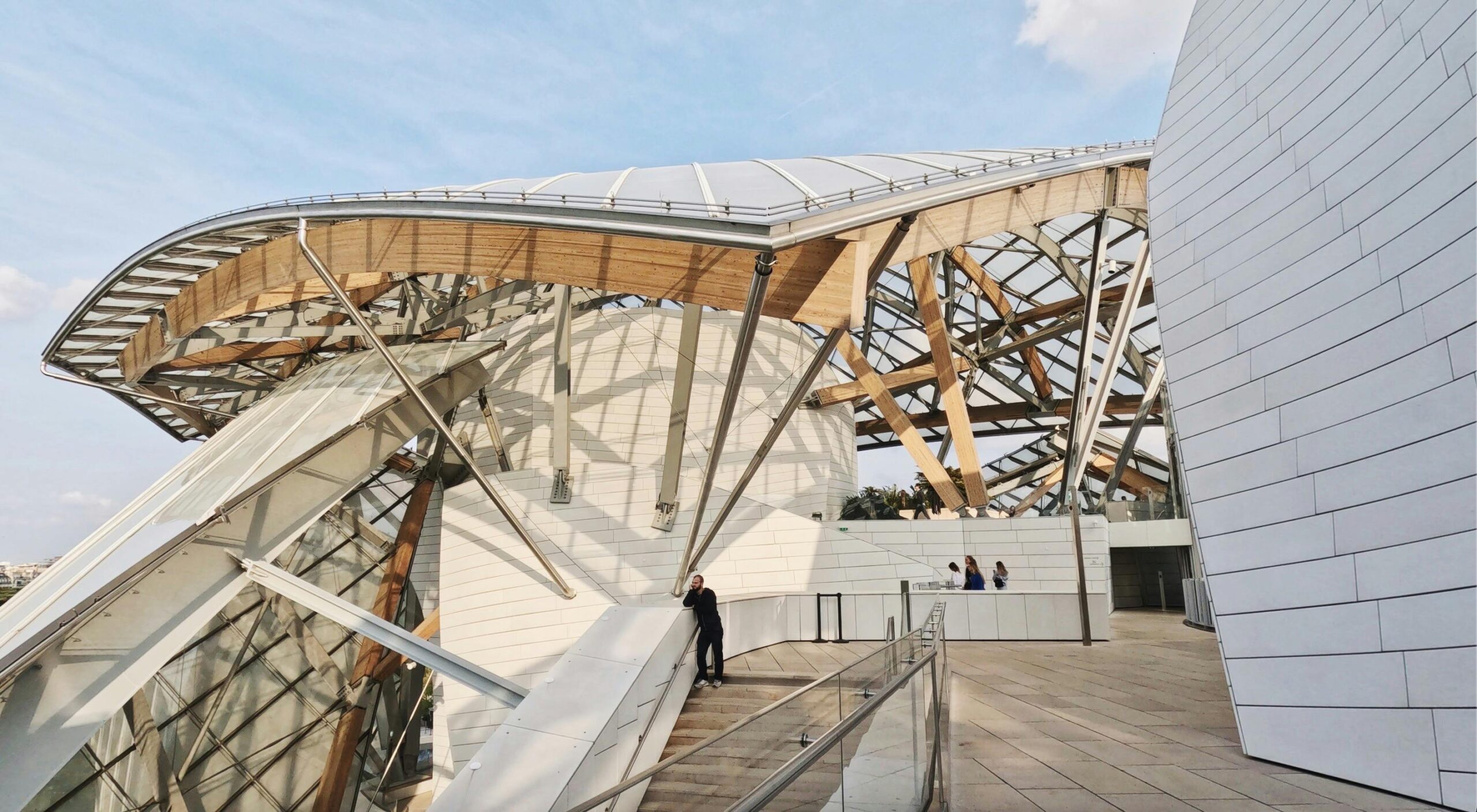Frank Gehry: Biography, Works, Awards 52 Louis vuitton foundation art museum and cultural center - paris, france - © darya sannikova