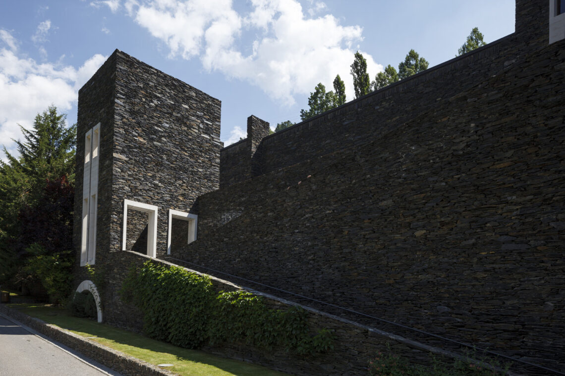 Maritxell sanctuary / ricardo bofill