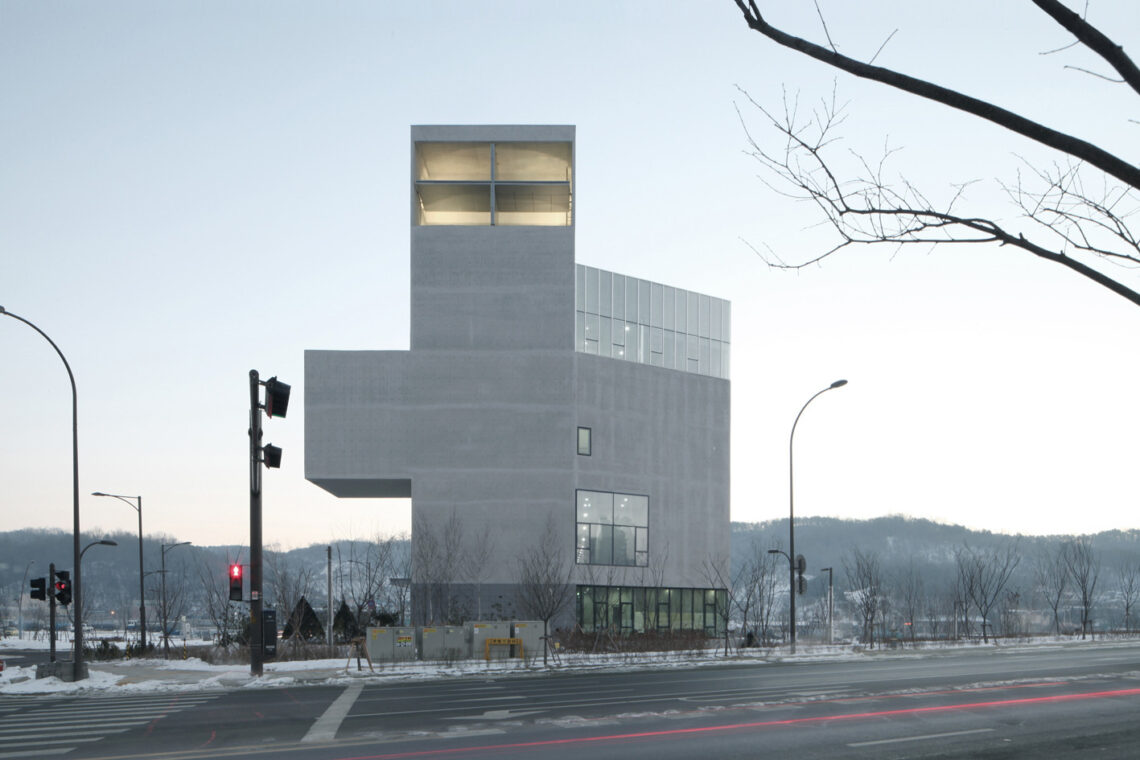 Rw Concrete Church / Nameless Architecture 23 Rw concrete church / nameless architecture