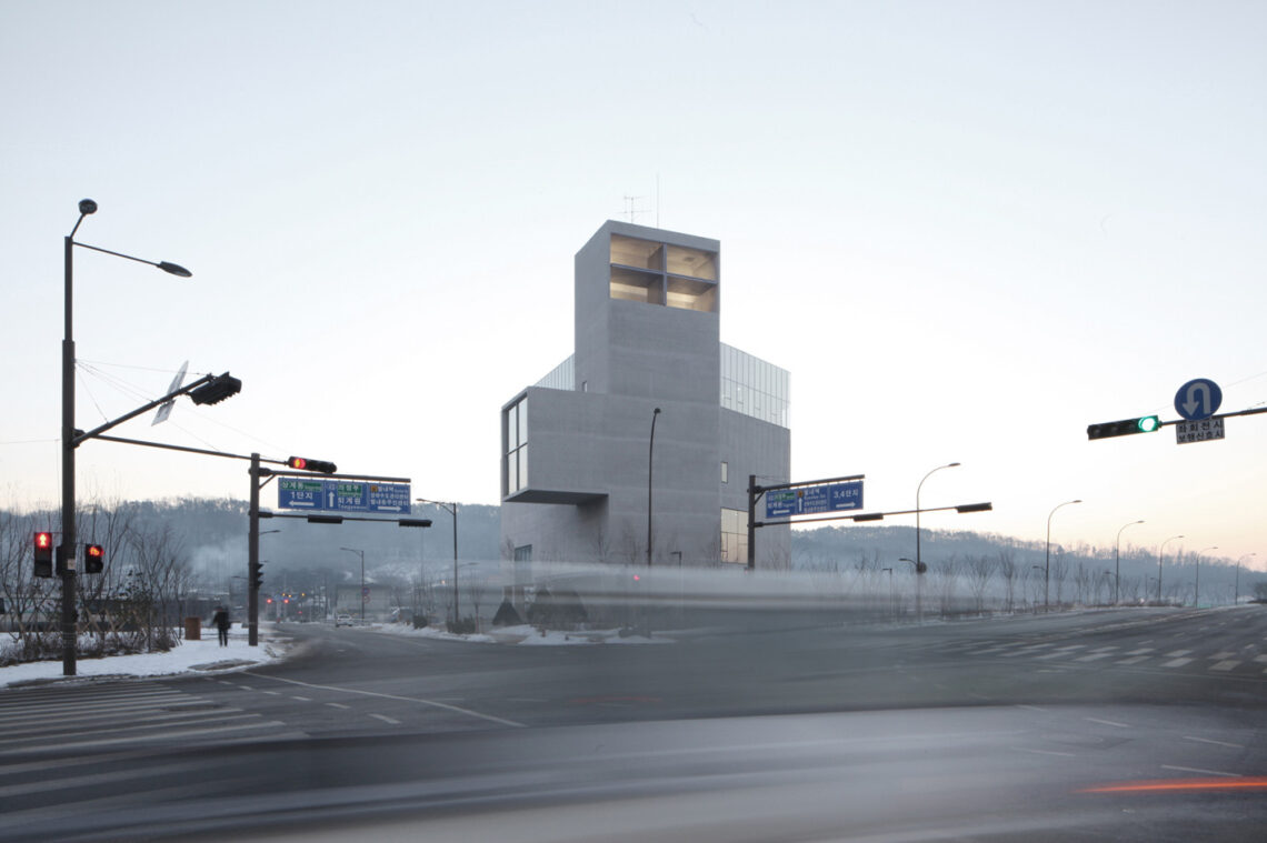 Rw Concrete Church / Nameless Architecture 1 Rw concrete church / nameless architecture