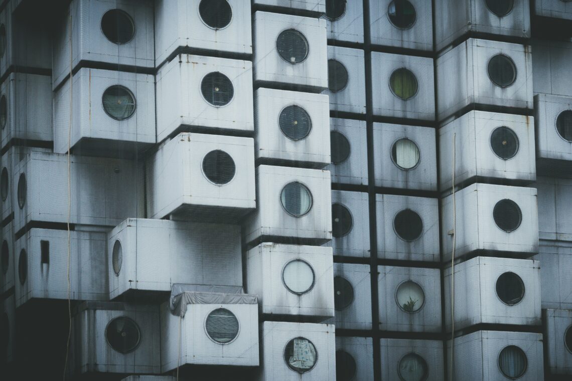 The nakagin capsule tower, ginza, tokyo, japan - kisho kurokawa - © raphael koh