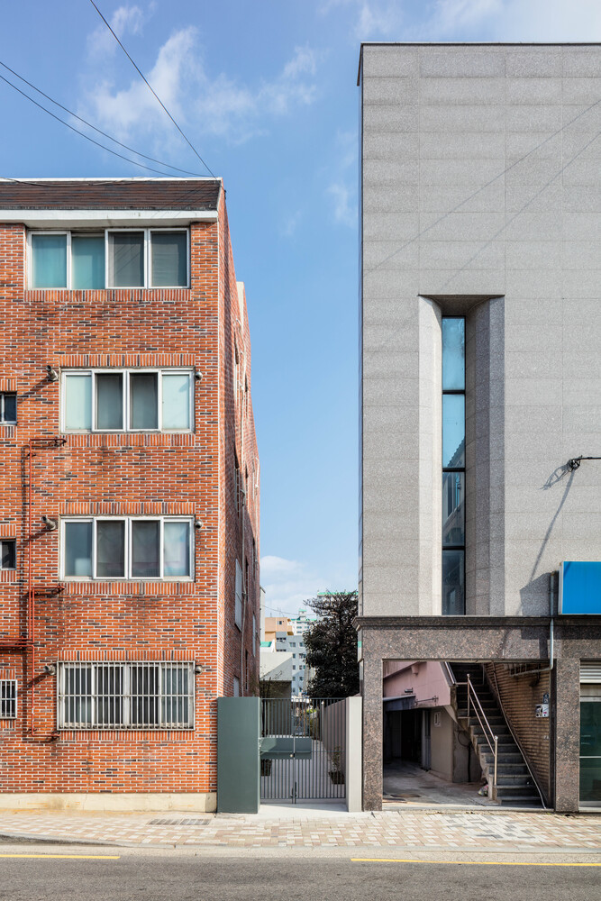 Concrete library / agit studio
