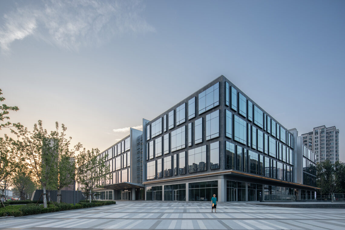 Beijing Poly Plaza / Kokaistudios 12 Beijing poly plaza / kokaistudios