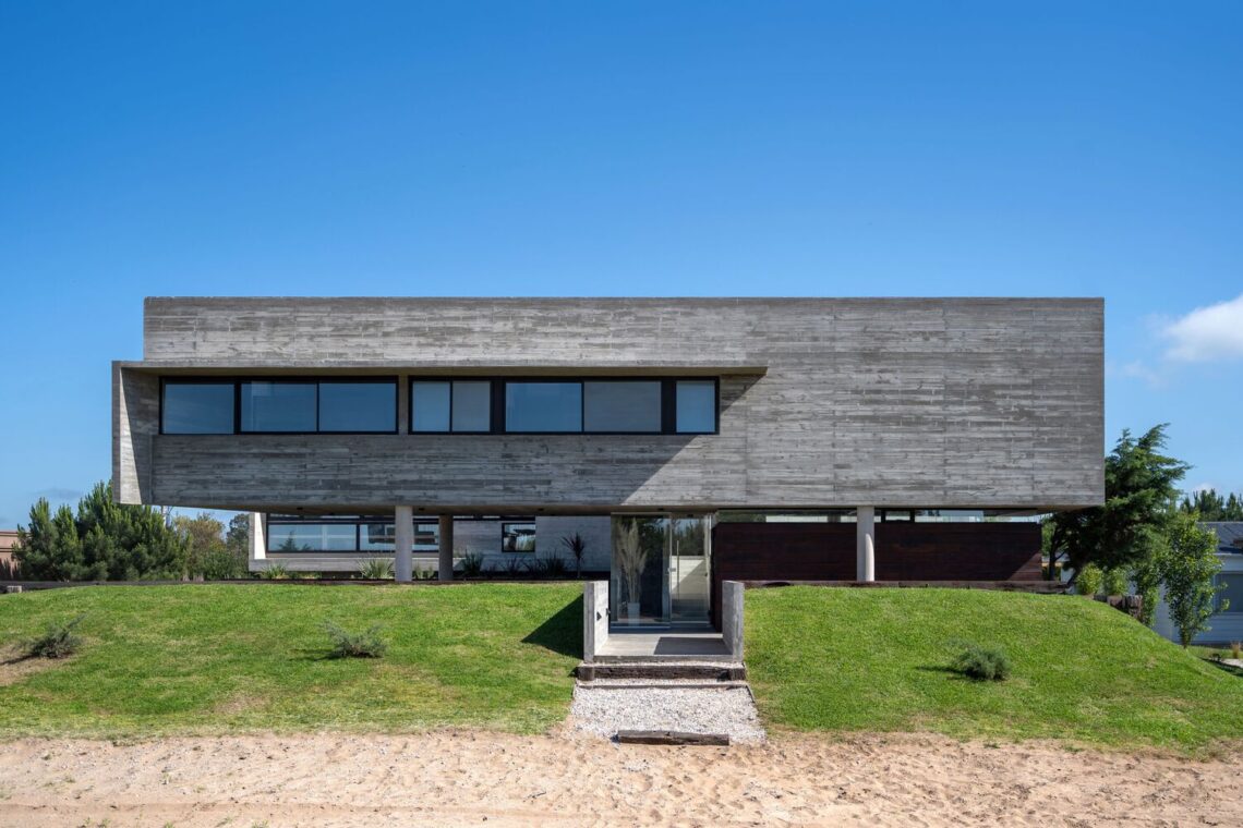 La marina house / besonias almeida arquitectos
