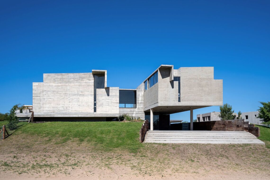 La marina house / besonias almeida arquitectos