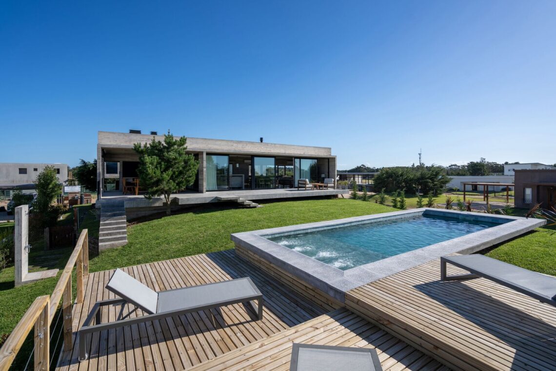 La marina house / besonias almeida arquitectos