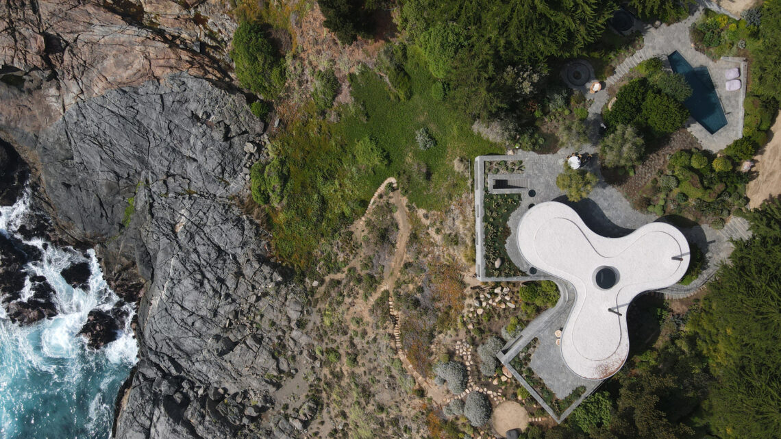 “s” house / gubbins polidura arquitectos + masarquitectos