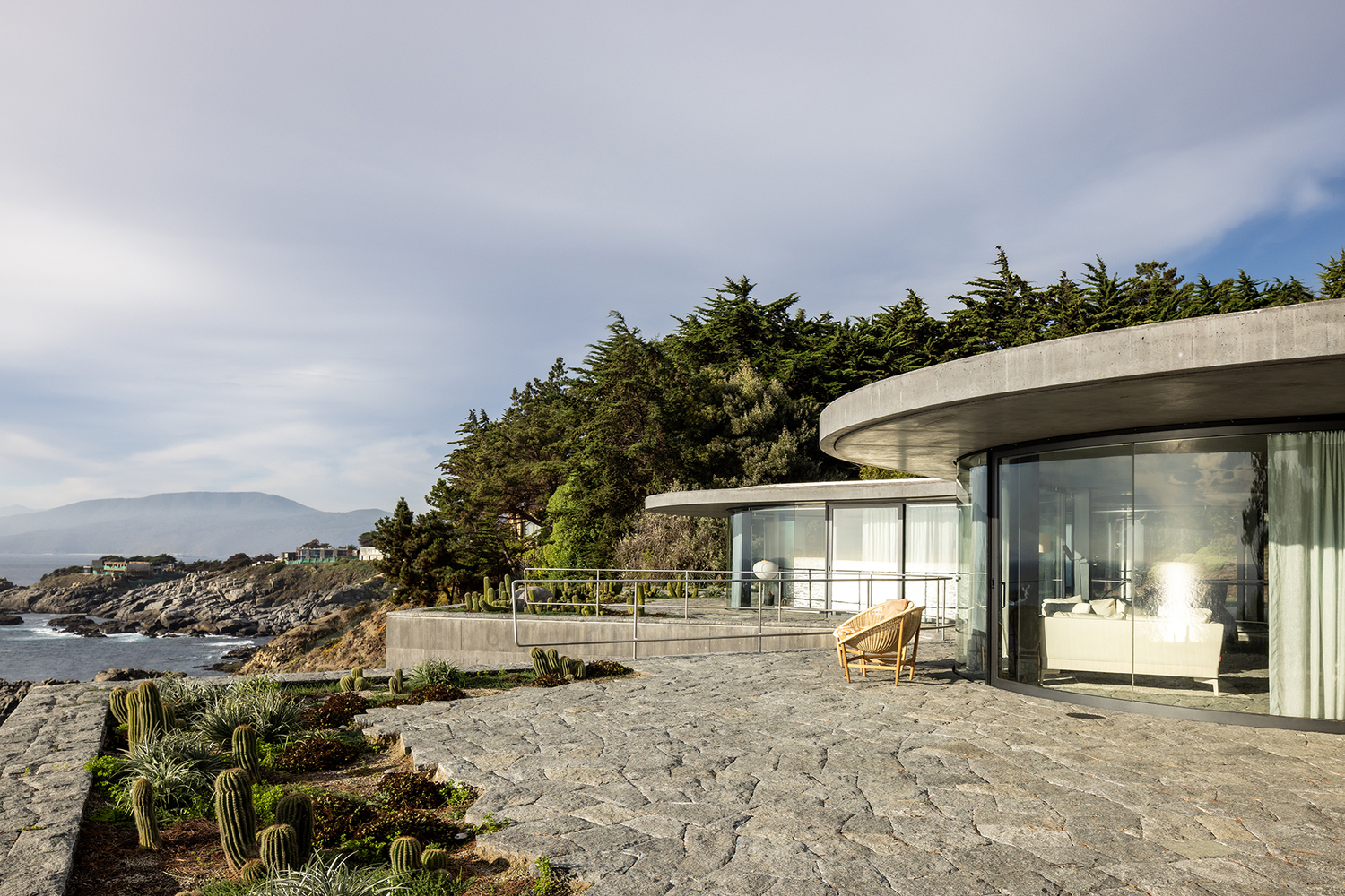 “s” house / gubbins polidura arquitectos + masarquitectos