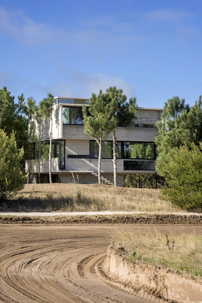 House In The Trees / Luciano Kruk 9 House in the trees / luciano kruk