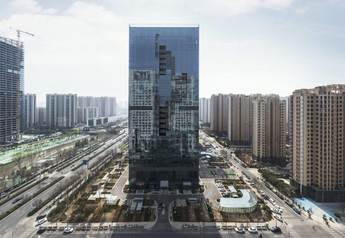 Crystal Office Building / Sako Architects 4 Crystal office building / sako architects