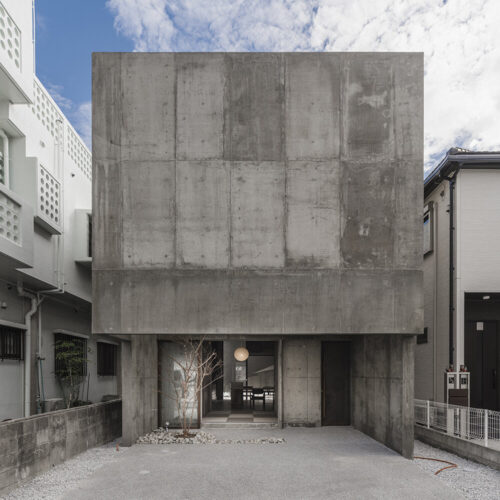 House in nishizaki / studio cochi architects