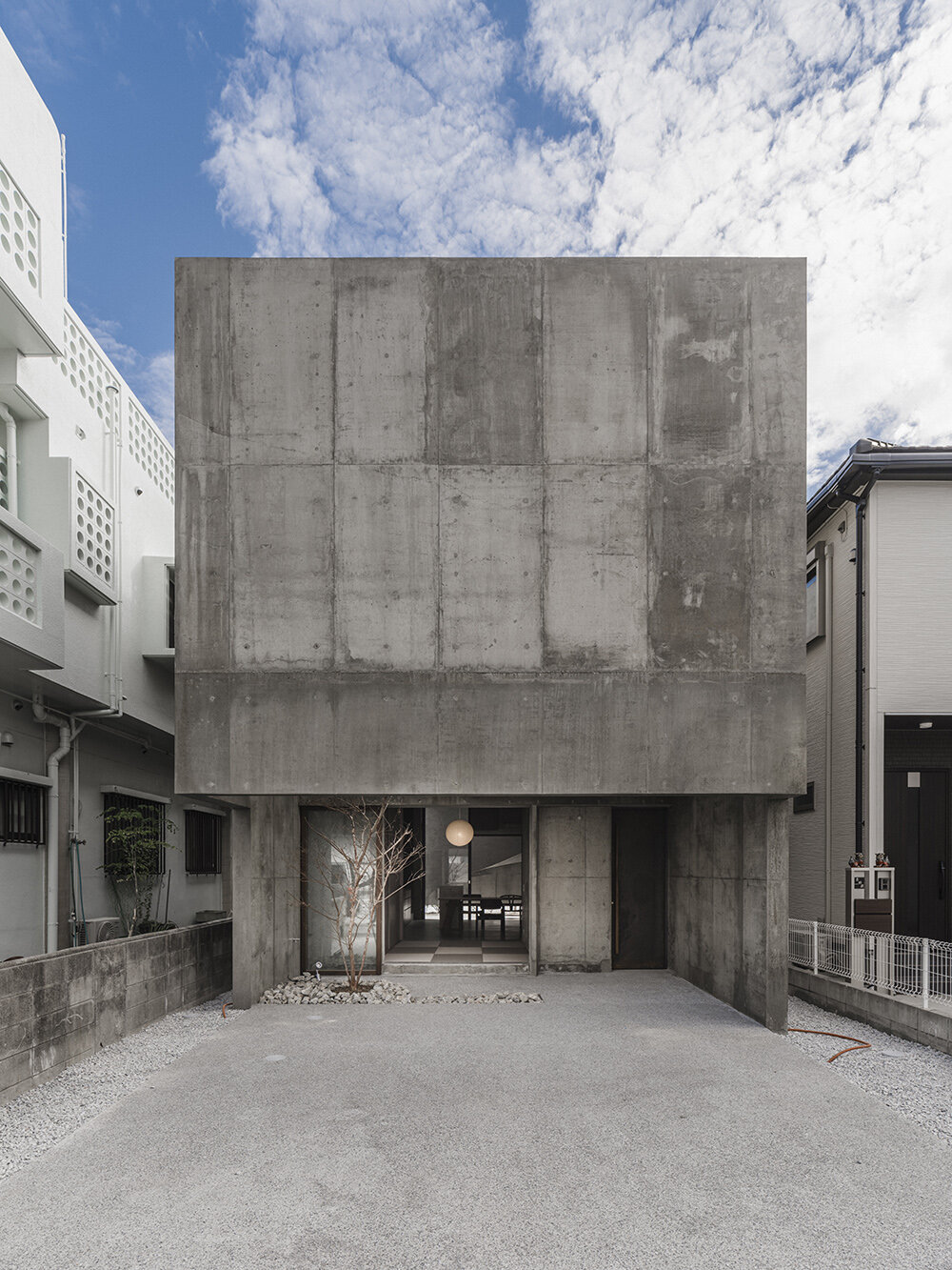 House in nishizaki / studio cochi architects
