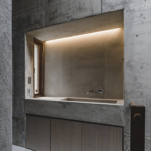 House in nishizaki / studio cochi architects