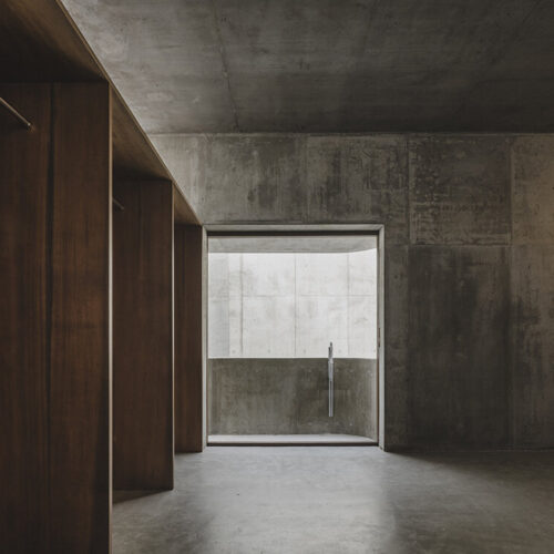 House in nishizaki / studio cochi architects