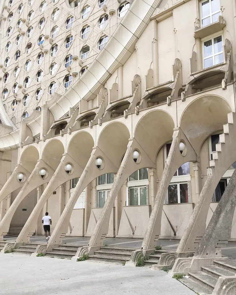 Les Arènes De Picasso: The Iconic &Quot;Camemberts&Quot; Collective Social Housing 6 Les arènes de picasso: collective social housing