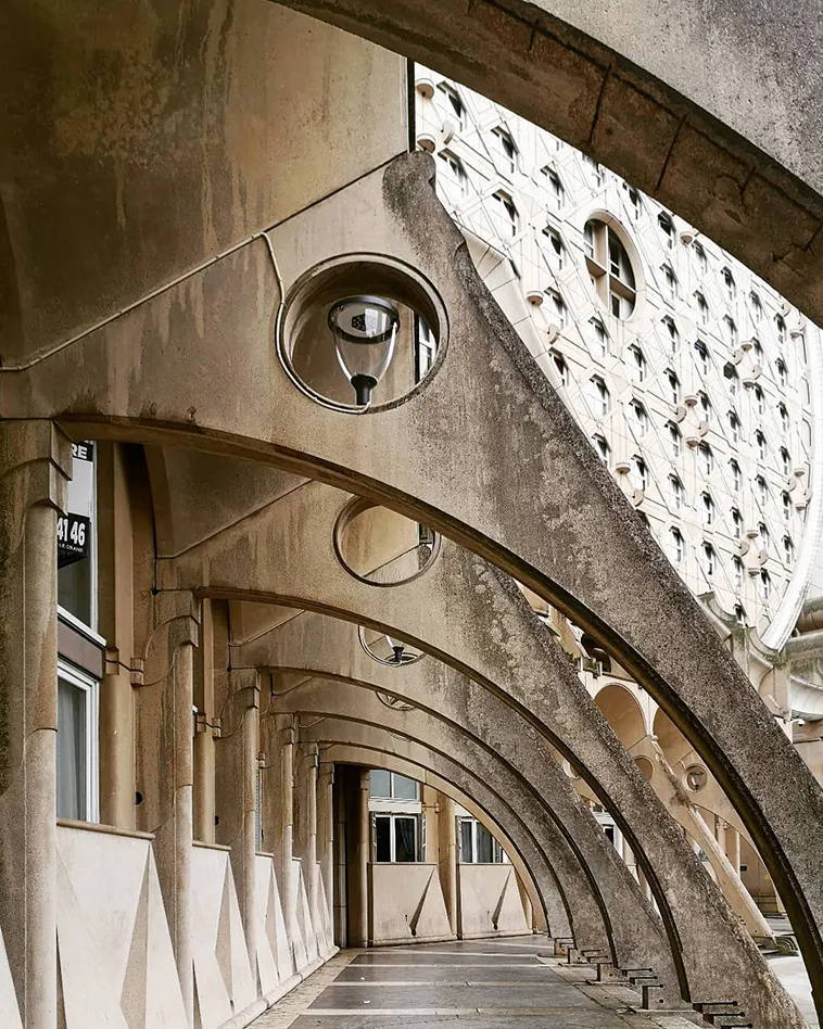 Les Arènes De Picasso: The Iconic &Quot;Camemberts&Quot; Collective Social Housing 7 Les arènes de picasso: collective social housing