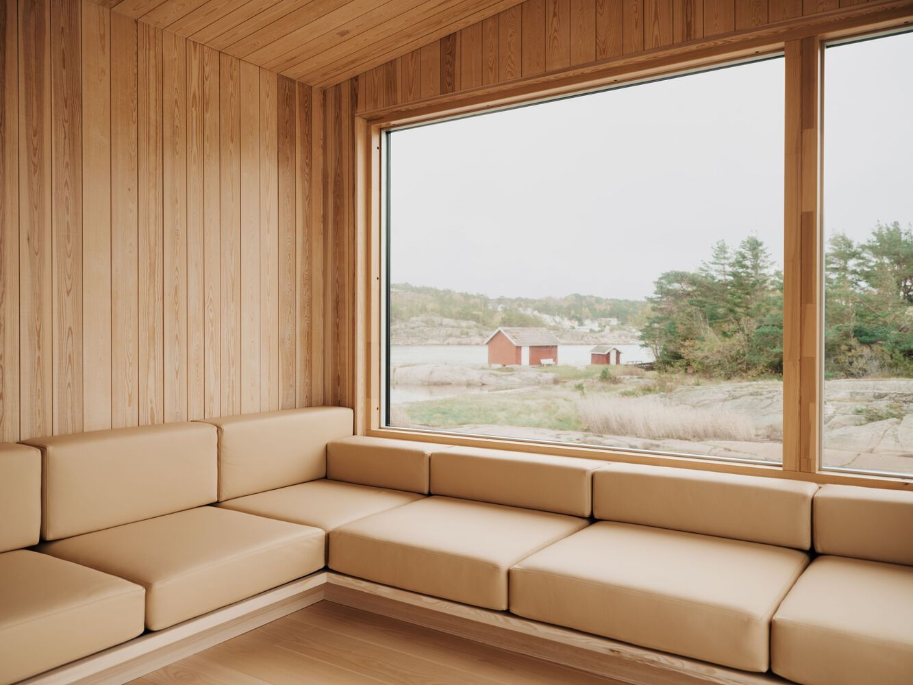 Kjerringholmen cabin / line solgaard arkitekter