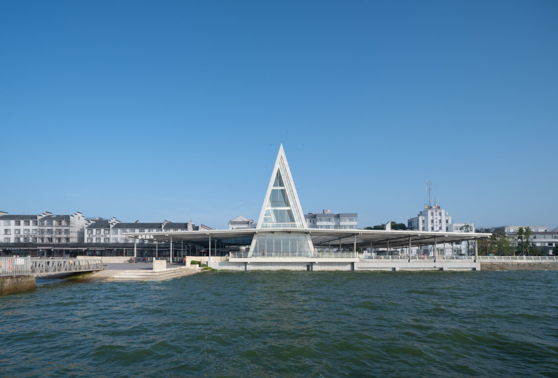 Liangzi Island Off-Island Pier / Uao Design 2 Liangzi island off-island pier / uao design