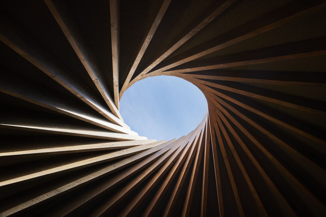 Library in the earth / hiroshi nakamura & nap