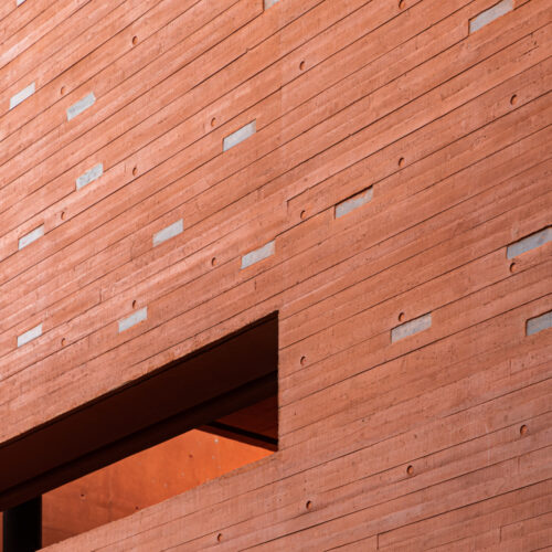 Red box exhibition center / mix architecture