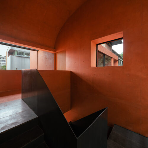 Red box exhibition center / mix architecture