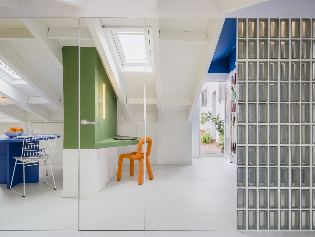 Flix house / gon architects