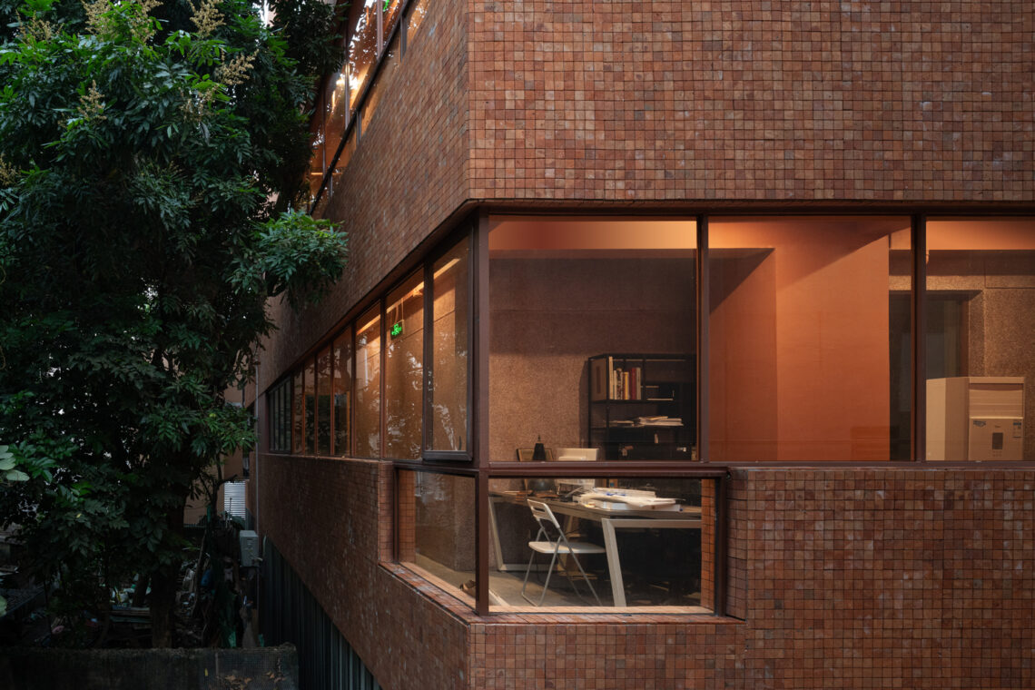 A tale of two buildings in nantou / fabersociety