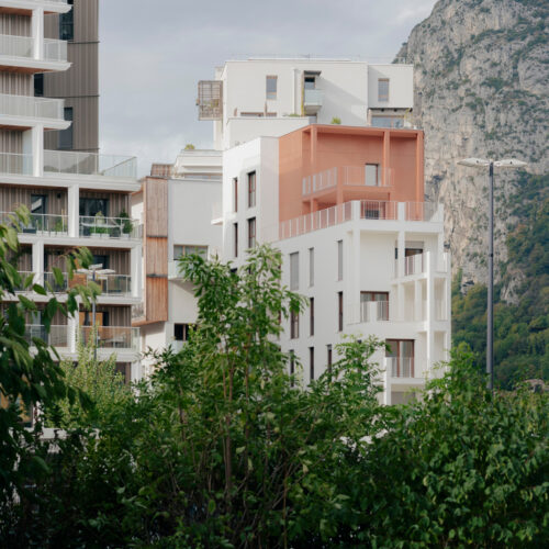Scala housing / aqma