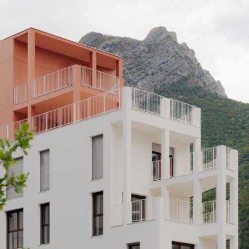Scala housing / aqma