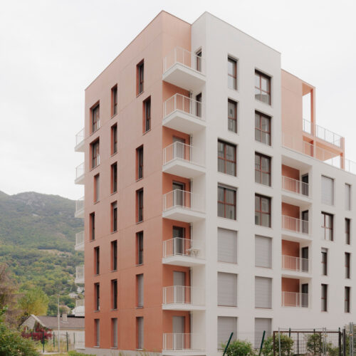 Scala housing / aqma