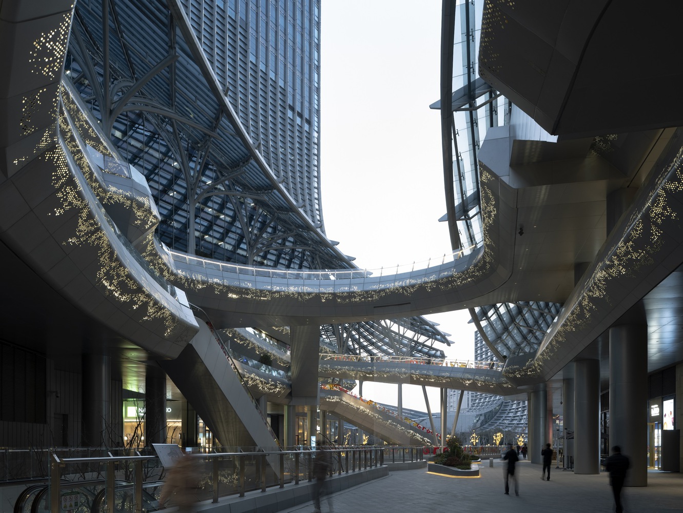 Shanghai west bund ai tower & plaza / nikken sekkei