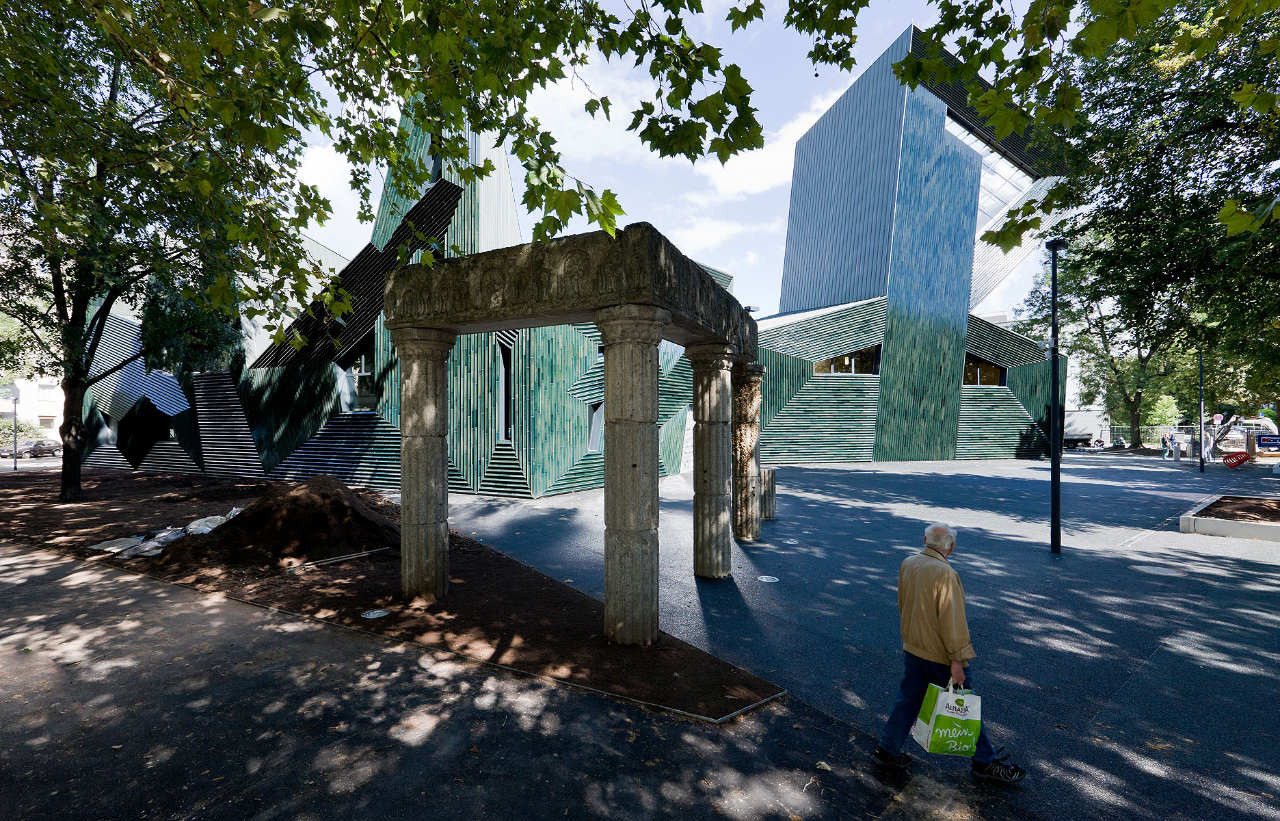 Jewish community center mainz / manuel herz architects