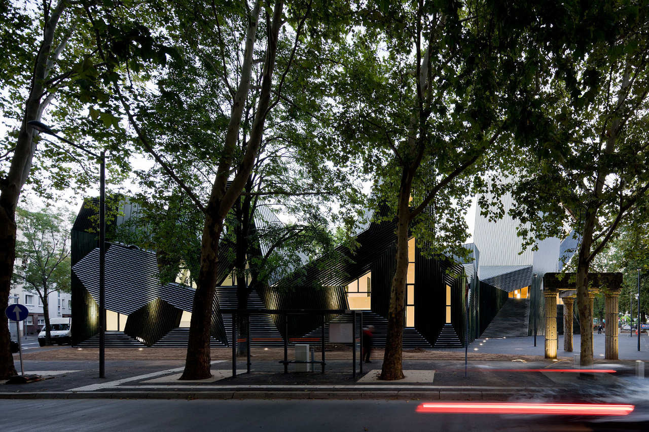 Jewish community center mainz / manuel herz architects