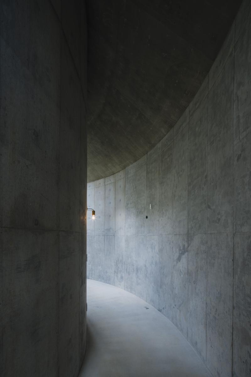 House In Sonda / Studio Cochi Architects 36 House in sonda / studio cochi architects