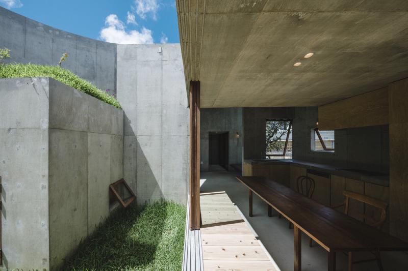 House In Sonda / Studio Cochi Architects 15 House in sonda / studio cochi architects