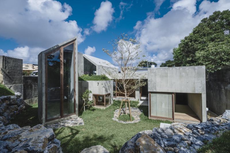 Studio-Cochi-Architects-Ooki-Jingu-House-In-Sonda (36) House in sonda / studio cochi architects