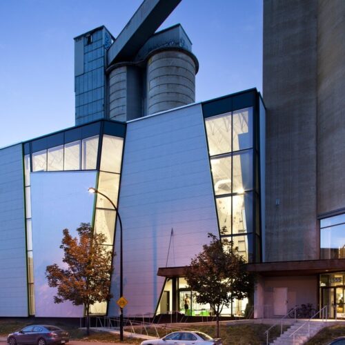Allez Up Rock Climbing Gym / Smith Vigeant Architectes 10 Allez up rock climbing gym / smith vigeant architectes