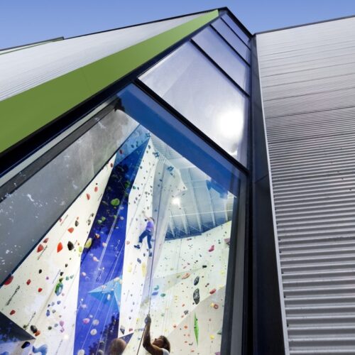 Allez Up Rock Climbing Gym / Smith Vigeant Architectes 9 Allez up rock climbing gym / smith vigeant architectes