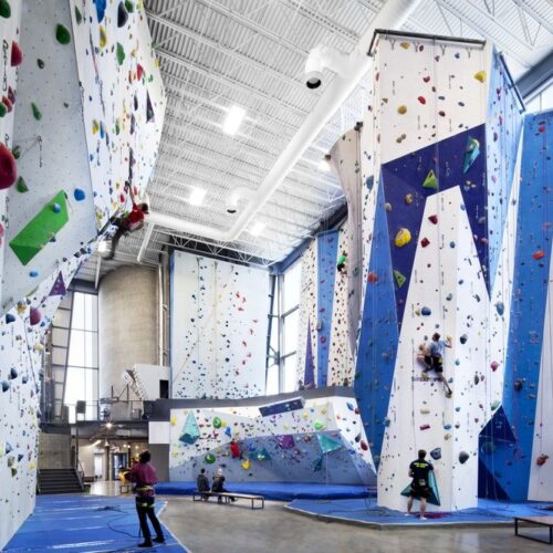 Allez Up Rock Climbing Gym / Smith Vigeant Architectes 2 Allez up rock climbing gym / smith vigeant architectes