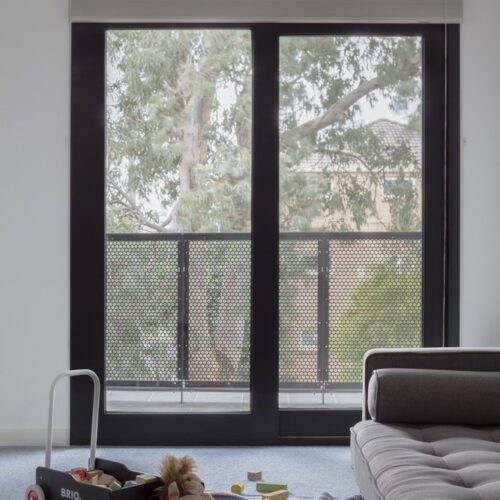 The Corner House / Poly Studio 8 The corner house / poly studio
