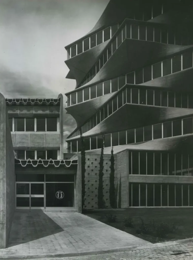 La Pagoda / Miguel Fisac | Classics On Architecture Lab 2 Jorba laboratories, madrid, 1967 - © fundación miguel fisac