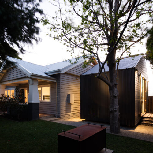 Glass link house / robbie walker
